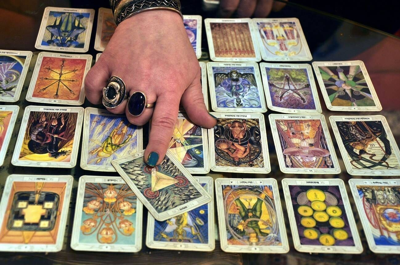 Ý nghĩa của việc đọc bài Tarot Công Việc